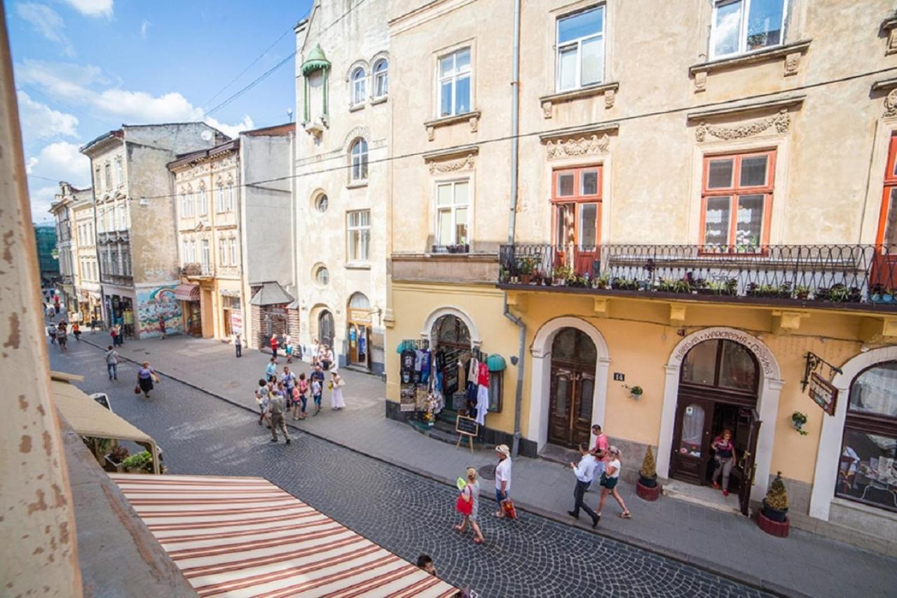 Apartment On Virmenska 3, With 2 Separate Bedrooms Lviv Eksteriør billede